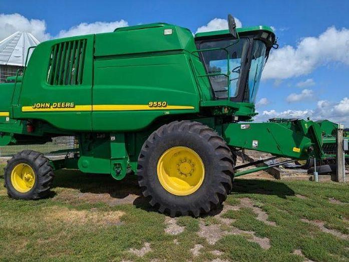 Used 2001 JOHN DEERE 9550