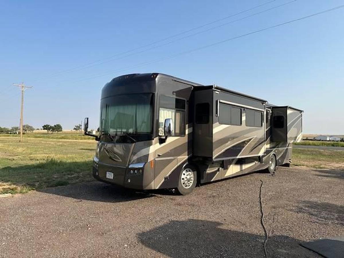 Used 2008 Winnebago Tour 40KD Class A Motorhome