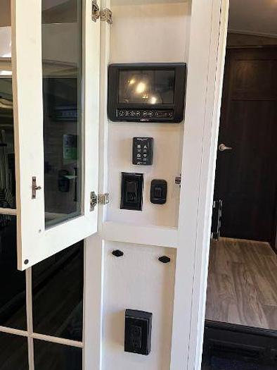 Used 2024 Jayco Pinnacle 36KPTS