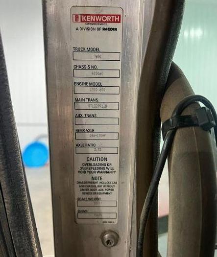 Used 2014 KENWORTH T800