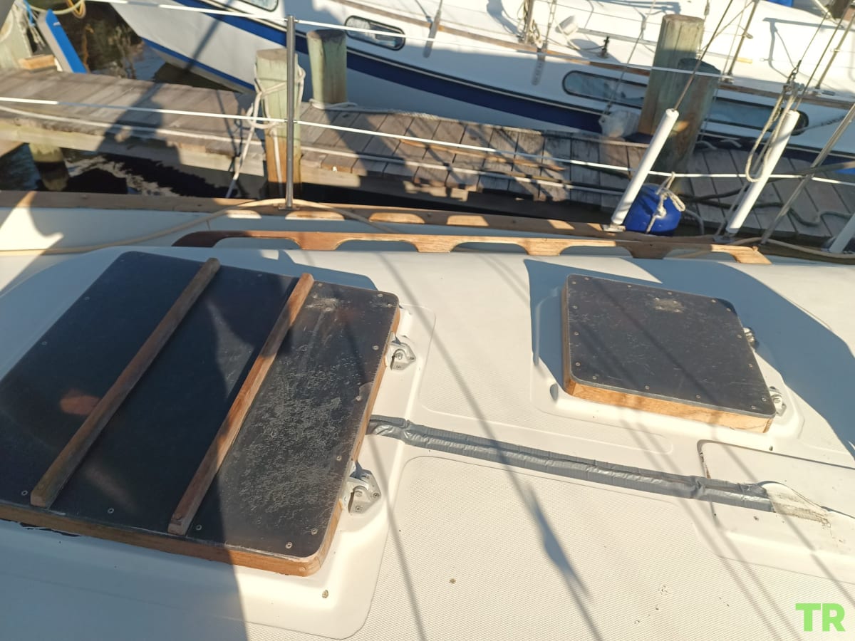 Used 1977 Irwin 37ft. Center Cockpit Ketch