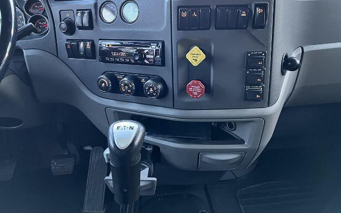 Used 2015 Peterbilt 579