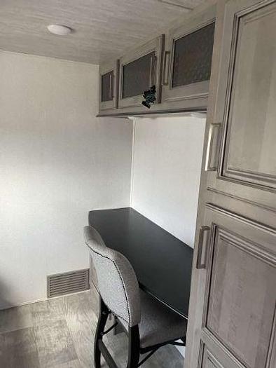 Used 2020 Keystone Montana 3854BR