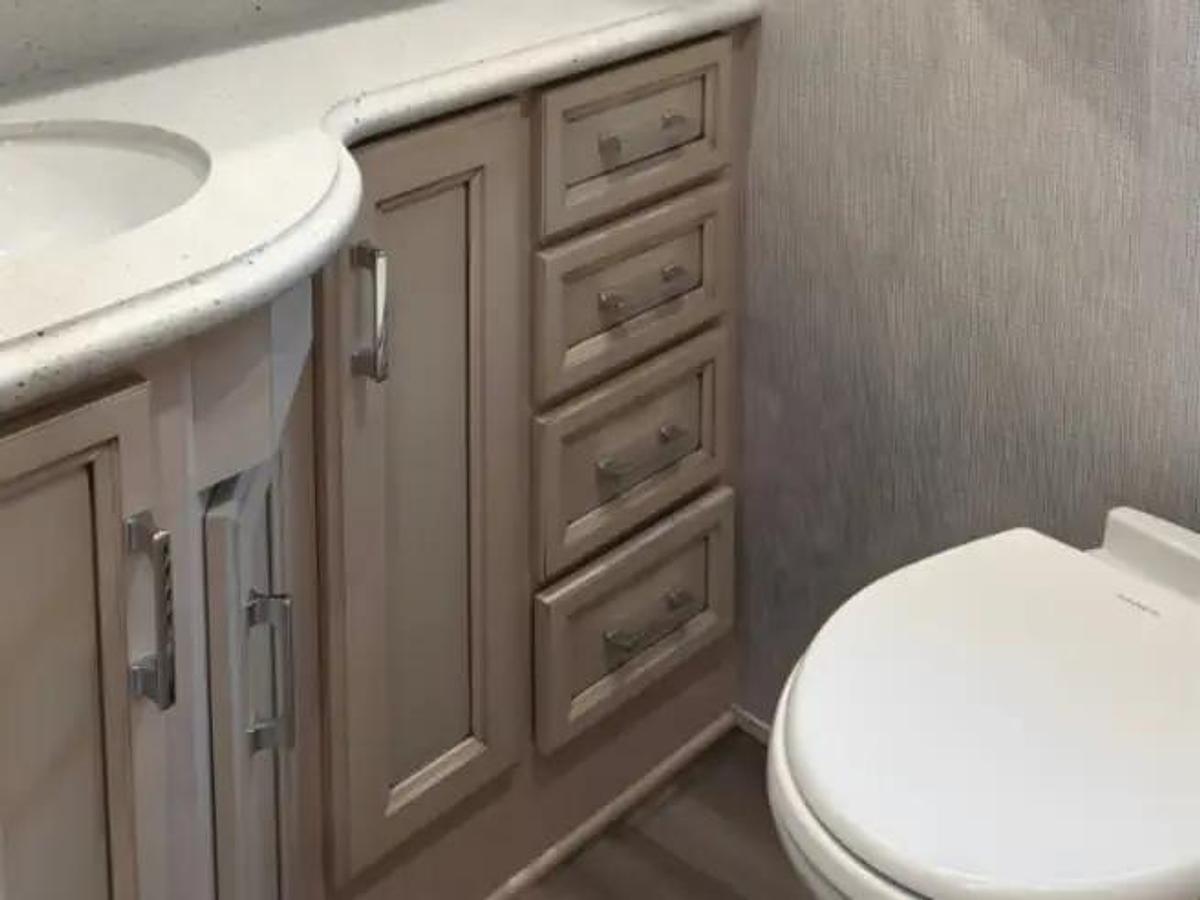 Used 2023 Newmar Bay Star 3629 Class A Motorhome