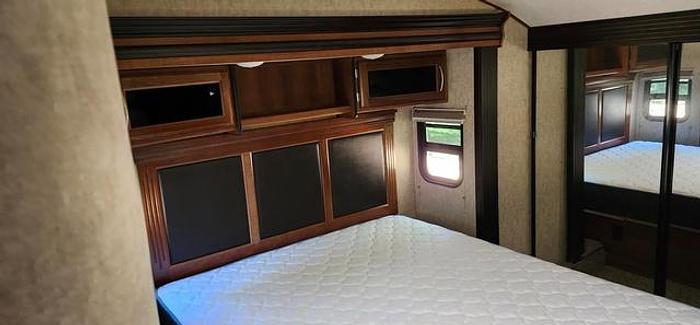 Used 2017 Prime Time Manufacturing Crusader