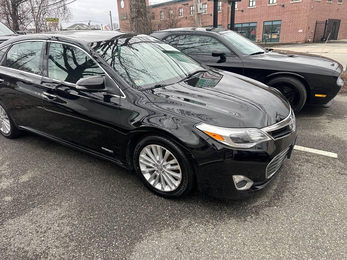 Used 2013 TOYOTA AVALON HYBRID XLE