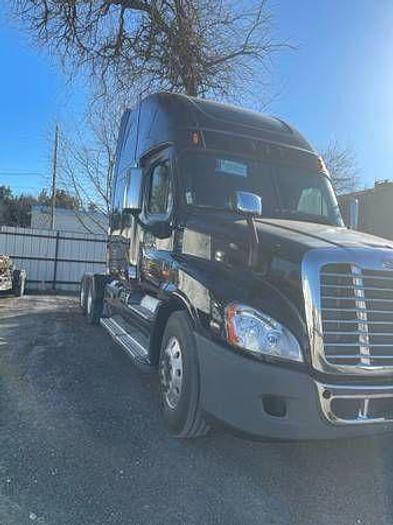 Used 2009 Freightliner Cascadia