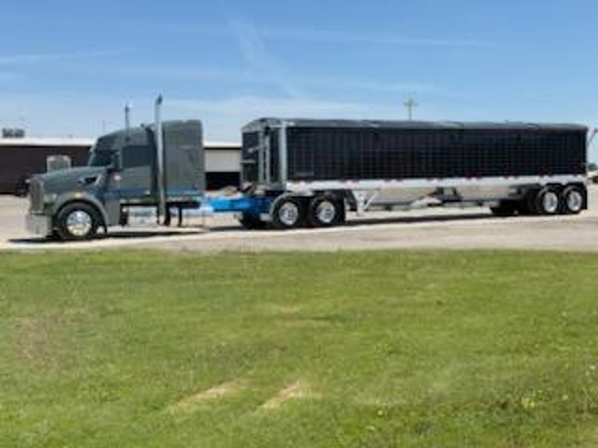 Used 2026 Peterbilt 567 Sleeper Semi Truck
