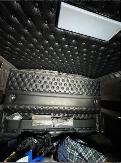 Used 2023 KENWORTH W900L