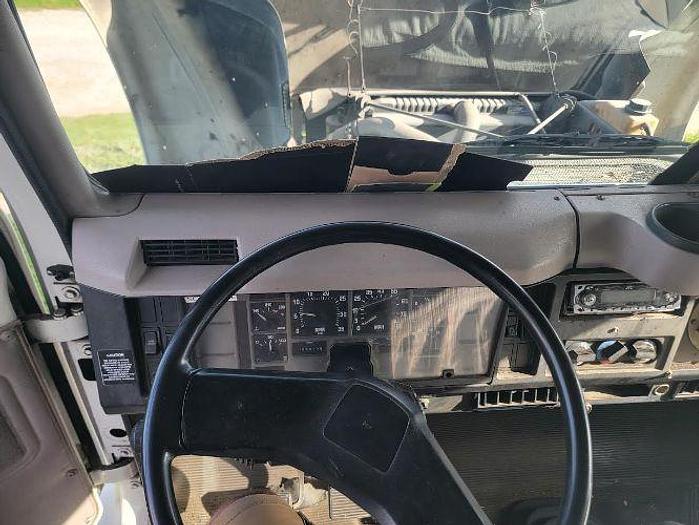 Used 1999 INTERNATIONAL 4700 Moving Van