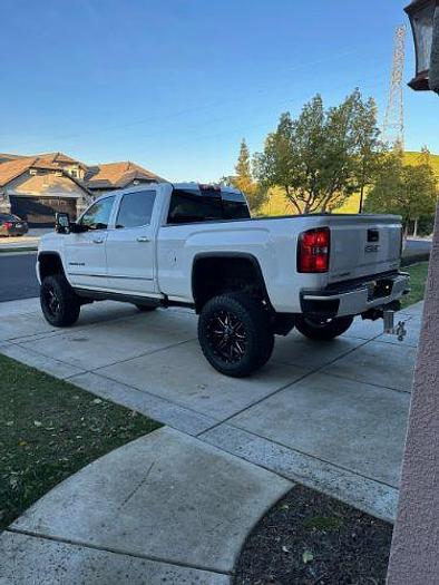 Used 2015 GMC Sierra 2500HD available WiFi Denali