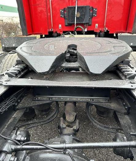 Used 2017 Peterbilt 579