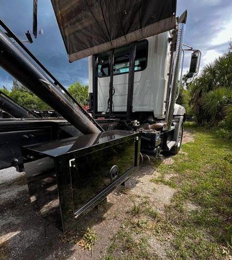 Used 2018 MACK GRANITE GU813