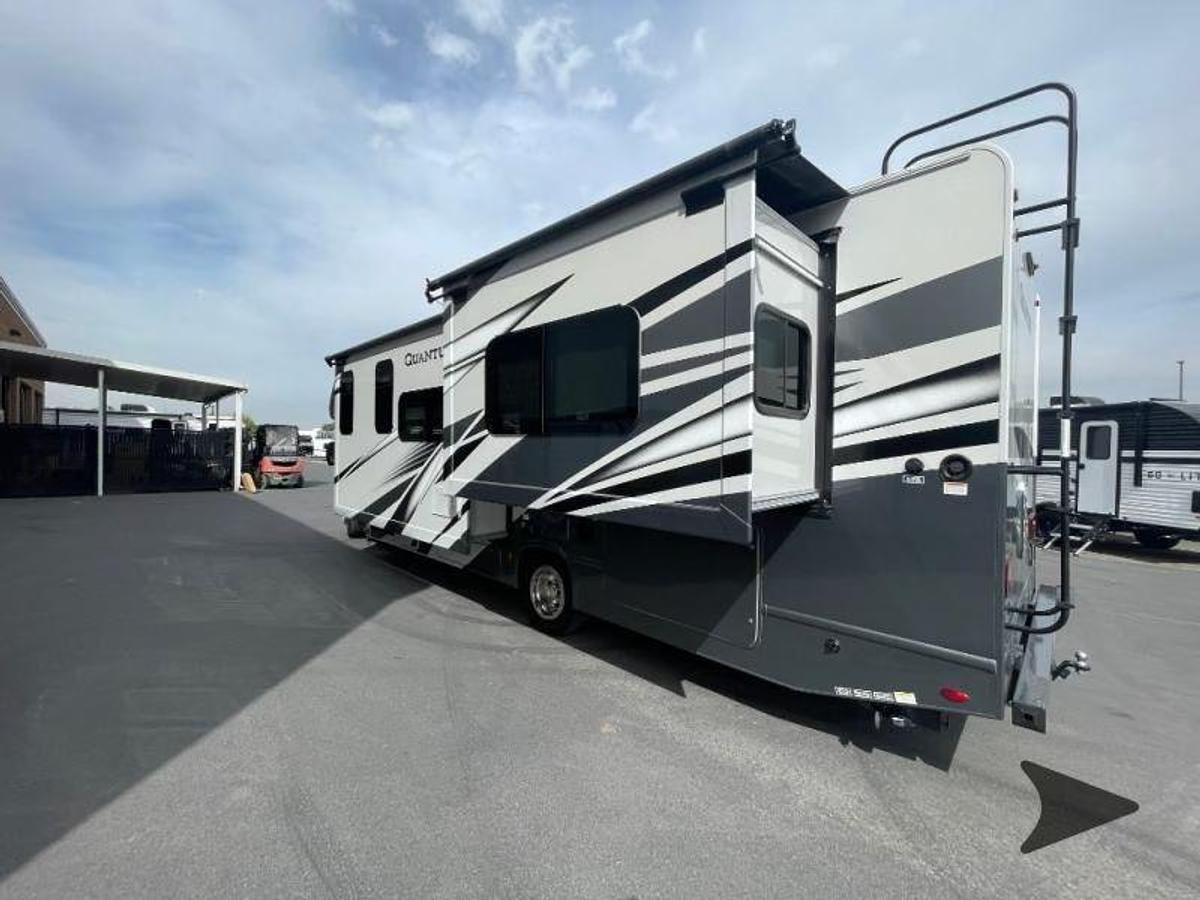 Used 2024 Thor Motor Coach Quantum KW29