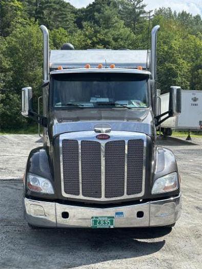 Used 2020 Peterbilt 579 Sleeper Truck