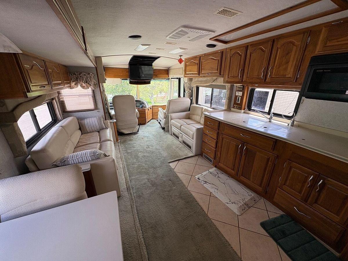 Used 2001 American Coach American Dream 37DRS Class A Motorhome