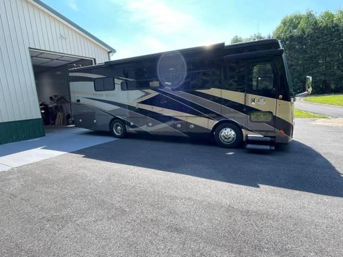 Used 2022 Tiffin Allegro Breeze 31BR