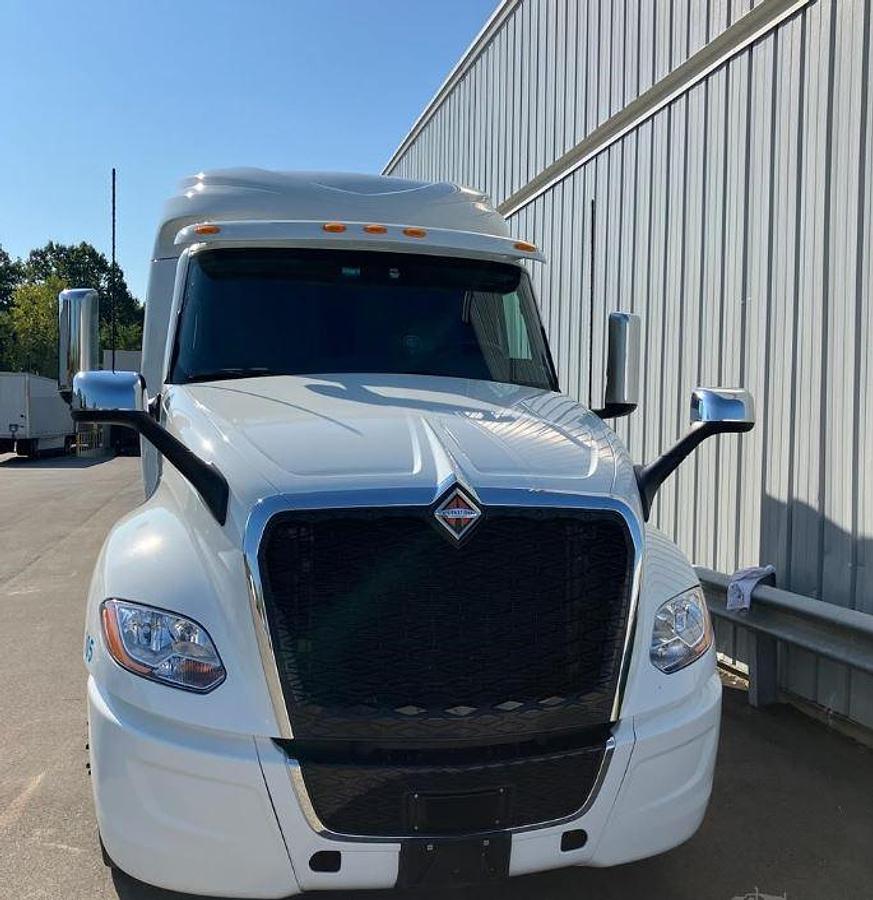 Used 2025 INTERNATIONAL LT Conventional Sleeper Semi