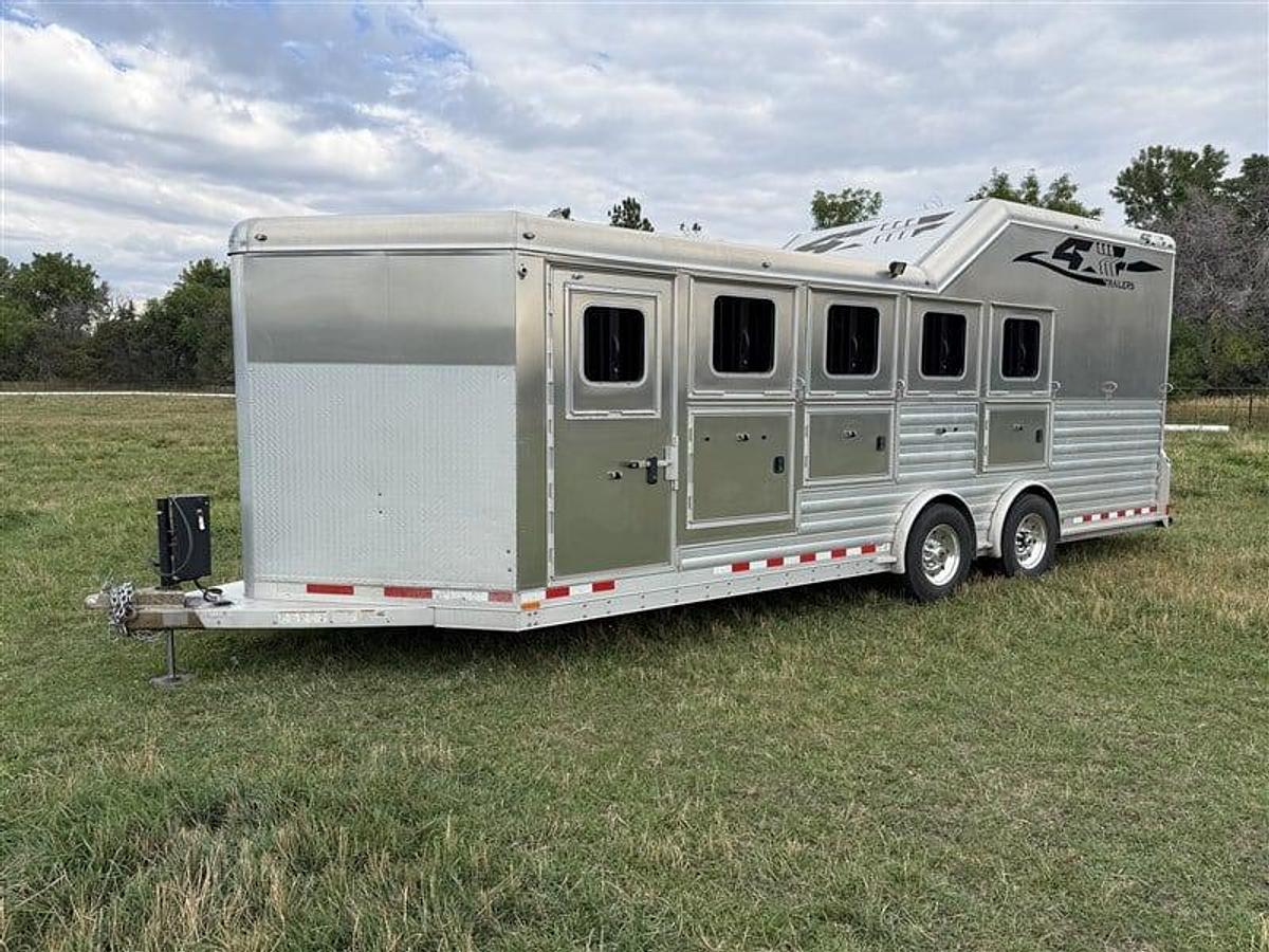 Used 2021 4 Star 5 Horse