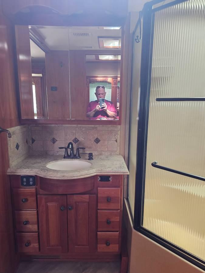 Used 2009 Monaco Dynasty 45 Stafford Iv