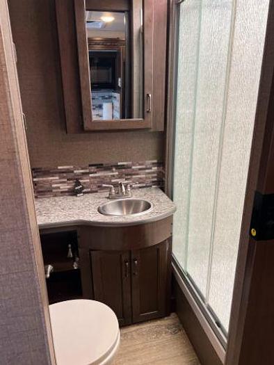 Used 2017 Thor Motor Coach Hurricane 29M