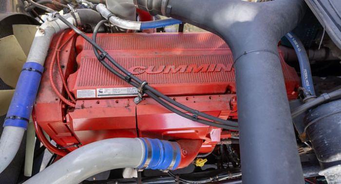 Used 2001 INTERNATIONAL 9900