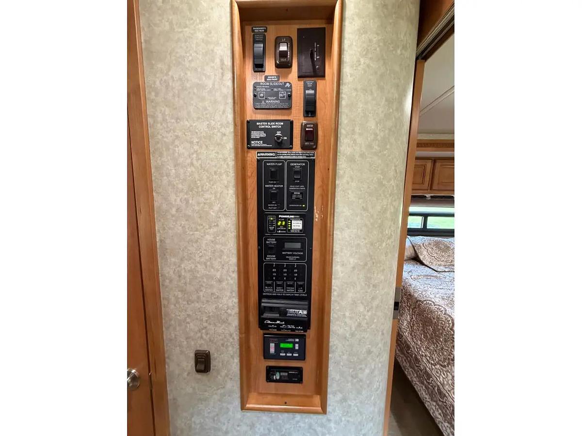 Used 2010 Winnebago Journey Express 34y