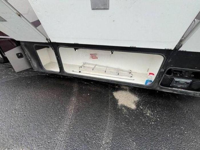 Used 2008 Fleetwood DISCOVERY 40X