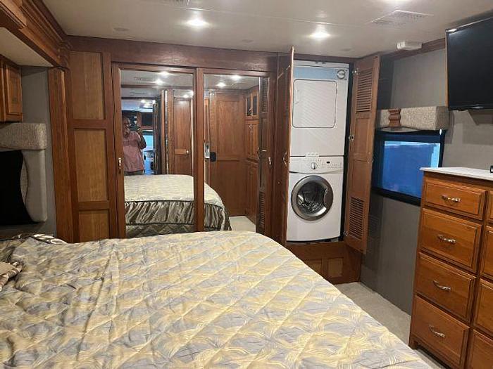 Used 2016 Fleetwood Discovery 40G