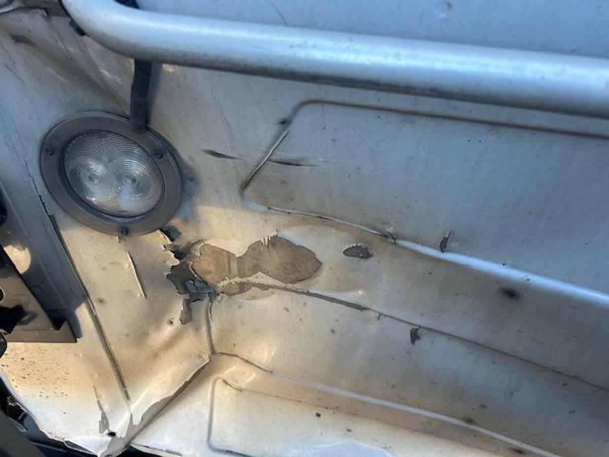 Used 2023 VOLVO VNL64T760 Sleeper Semi Truck