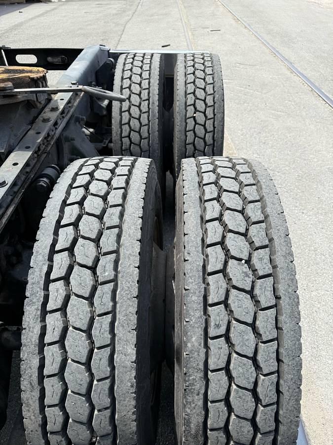 Used 2008 Freightliner Coronado 122SD