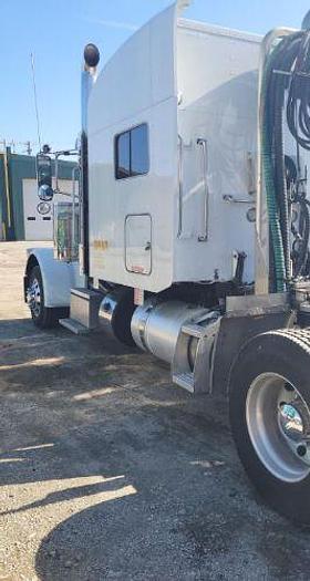 Used 2018 Peterbilt 389