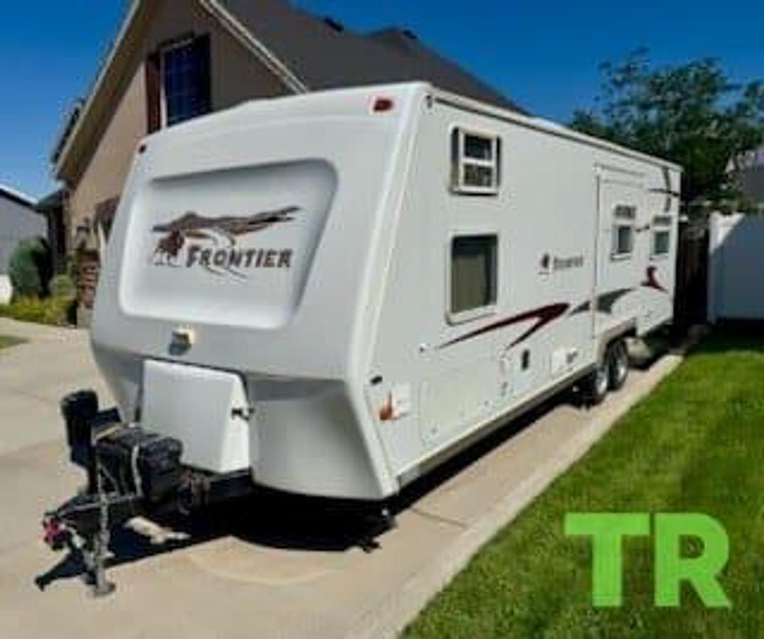 Used 2005 E-Z Frontier Travel Trailer