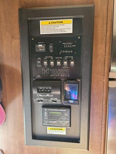 Used 2017 Thor Motor Coach Chateau 31W