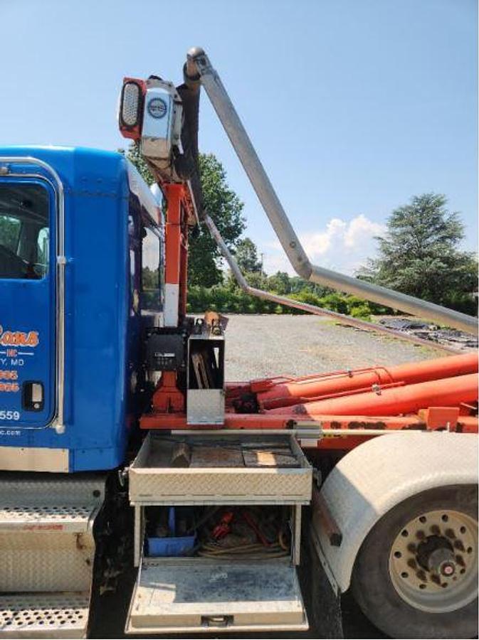 Used 2006 Kenworth T800 Hook Lift Truck