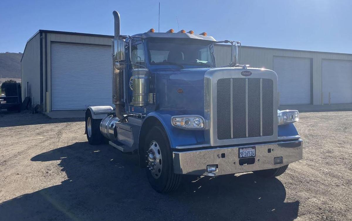 Used 2020 Peterbilt 389
