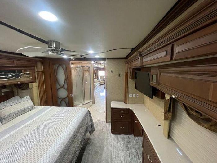 Used 2007 Newmar Essex 4510