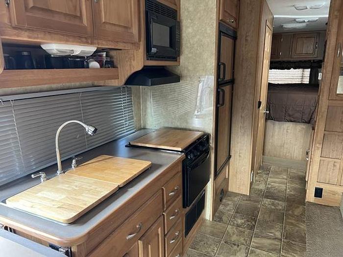 Used 2008 Coachmen Freelander 3150SS