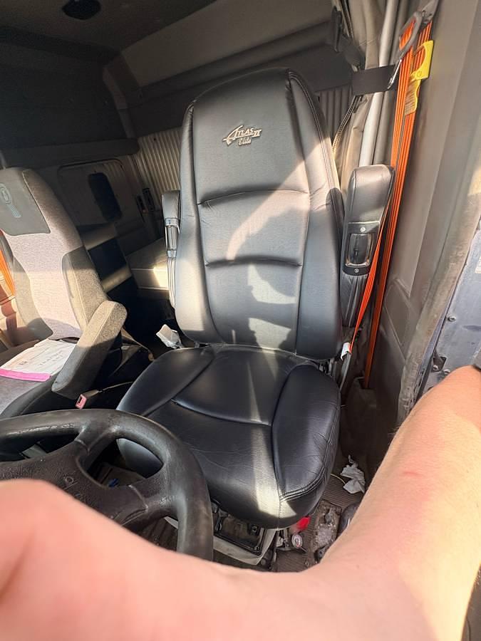 Used 2013 Kenworth T660