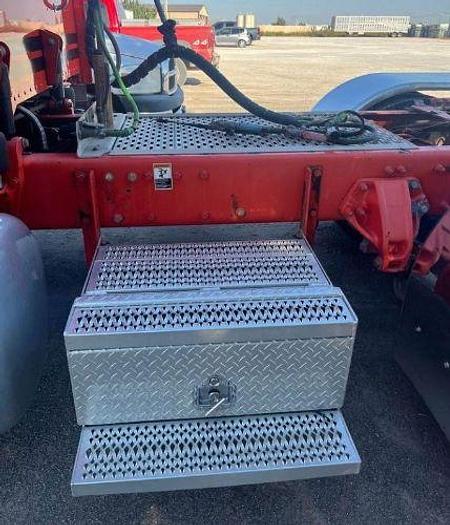 Used 2017 Peterbilt 389