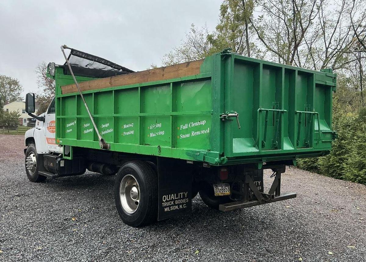 Used 2005 GMC Topkick C7500 Dump Truck