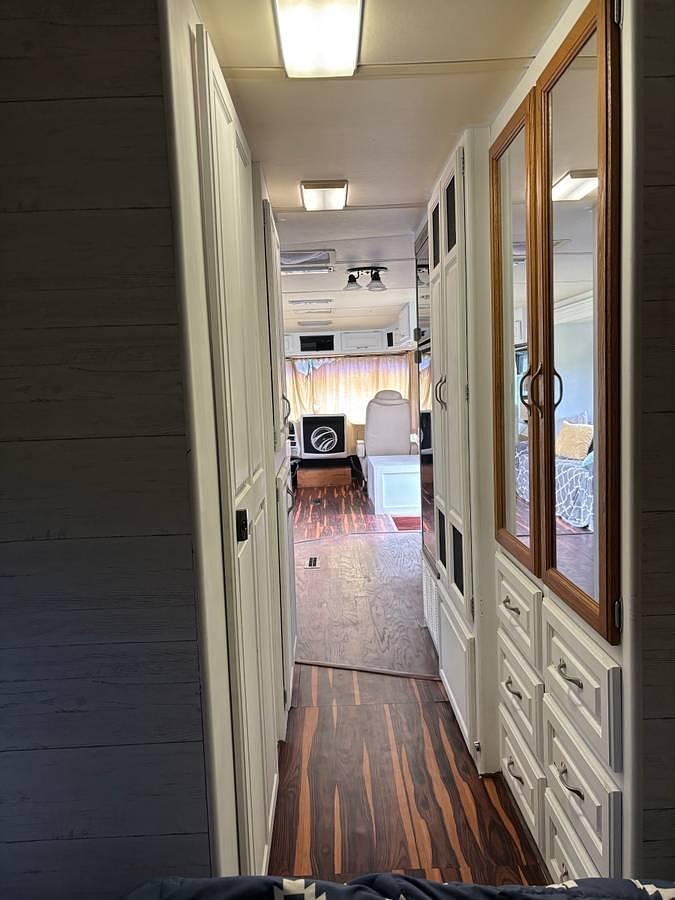 Used 1996 Holiday Rambler Endeavor LE