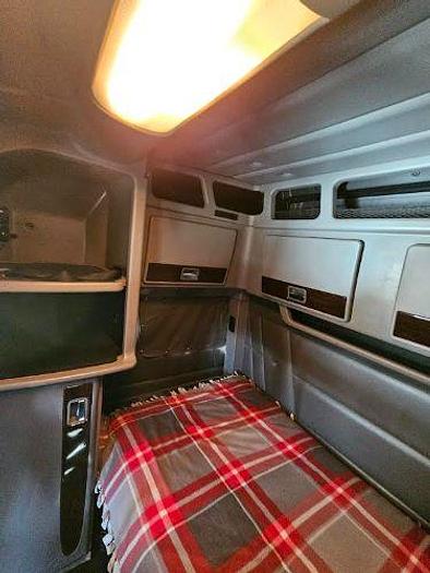 Used 2020 Peterbilt 389