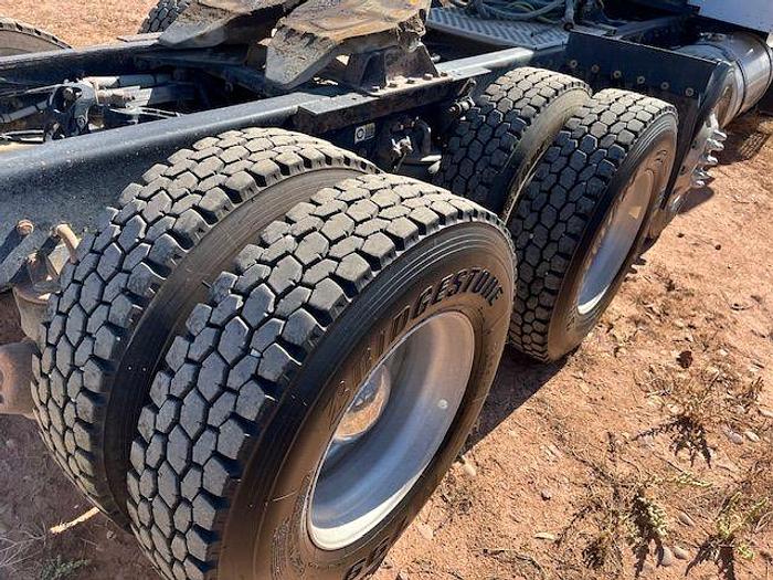 Used 2014 KENWORTH T800