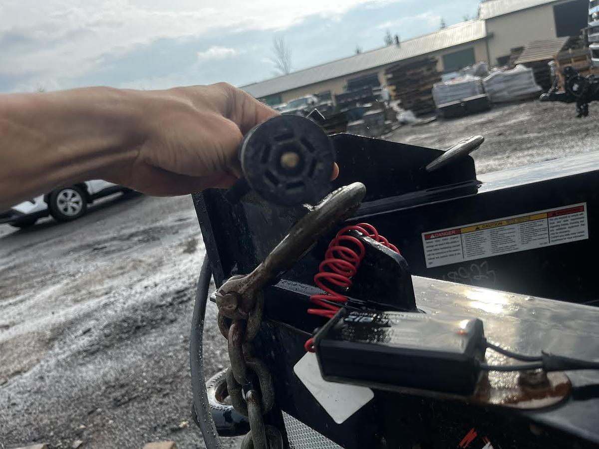 Used 2022 Cam Deckover 18ft Flatbed Trailer