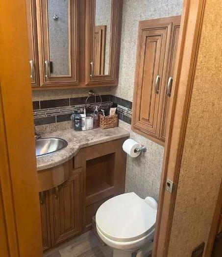 Used 2018 Thor Motor Coach Outlaw 37BG