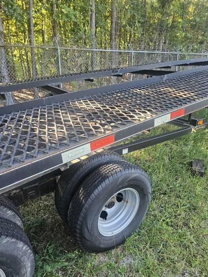 Used 2017 Kaufman 51' 3-Car Wedge Trailer