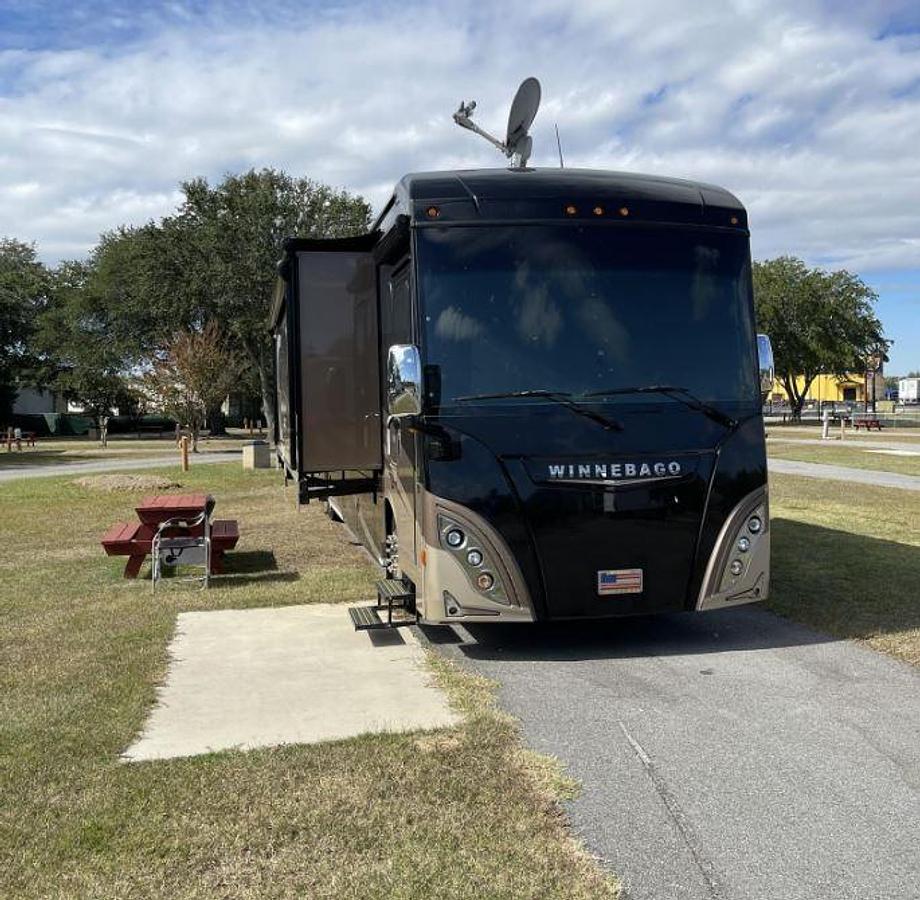Used 2016 Winnebago Journey 40R