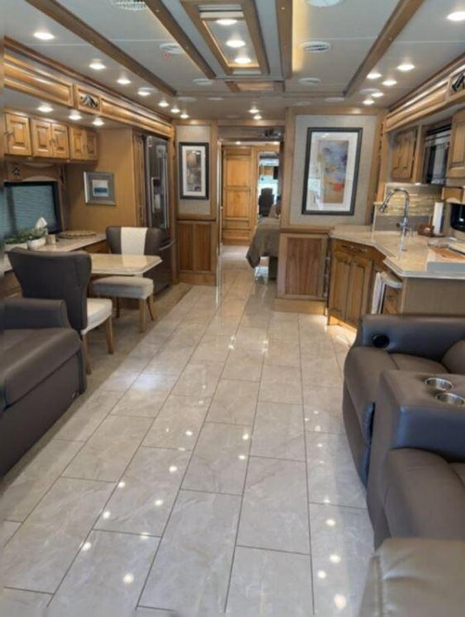 Used Premium 2018 Tiffin Phaeton 40IH XSH
