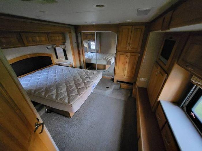 Used 2007 Monaco Diplomat 40SFT